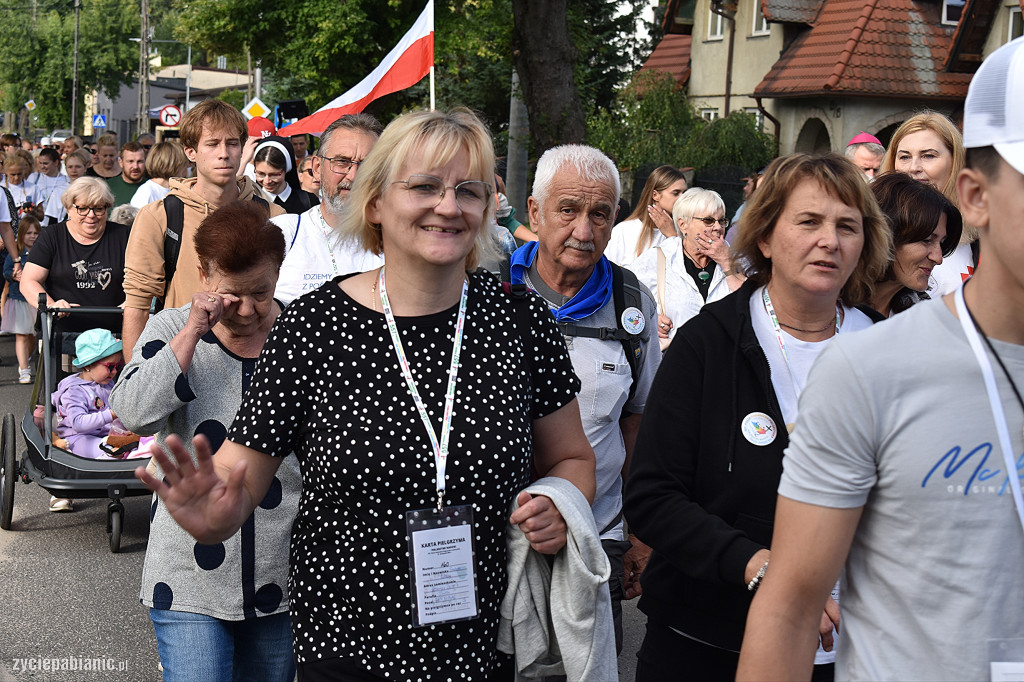 Pabianicka pielgrzymka ruszyła na Jasną Górę
