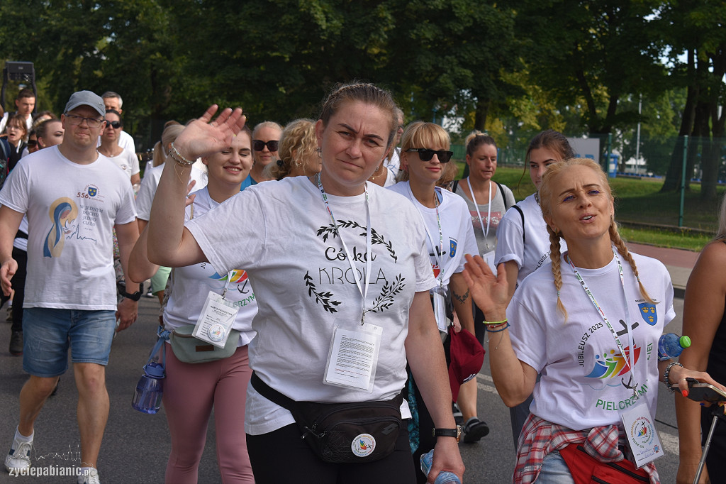Pabianicka pielgrzymka ruszyła na Jasną Górę