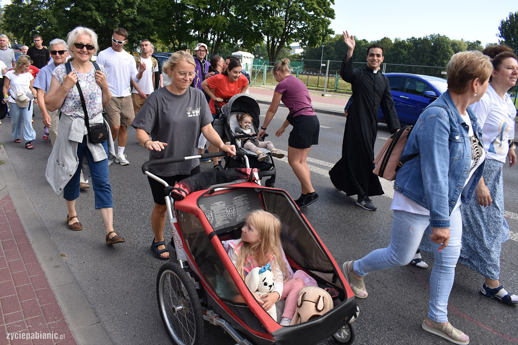 Pabianicka pielgrzymka ruszyła na Jasną Górę