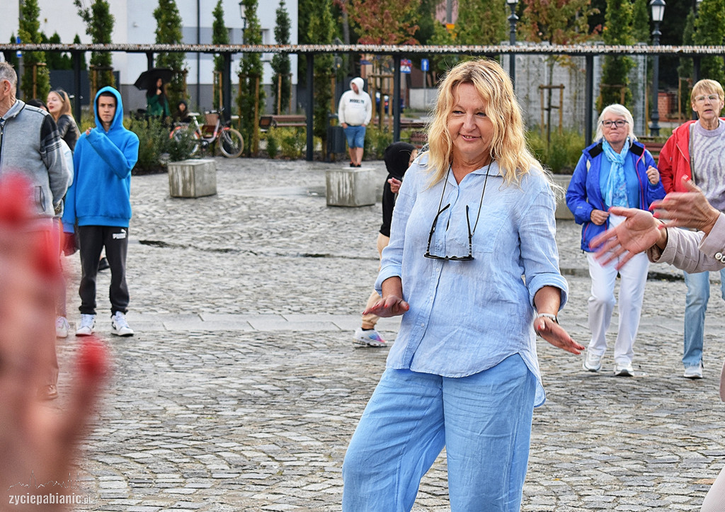 Dancing Międzypokoleniowy na Starym Rynku