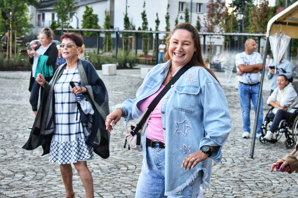 Dancing Międzypokoleniowy na Starym Rynku