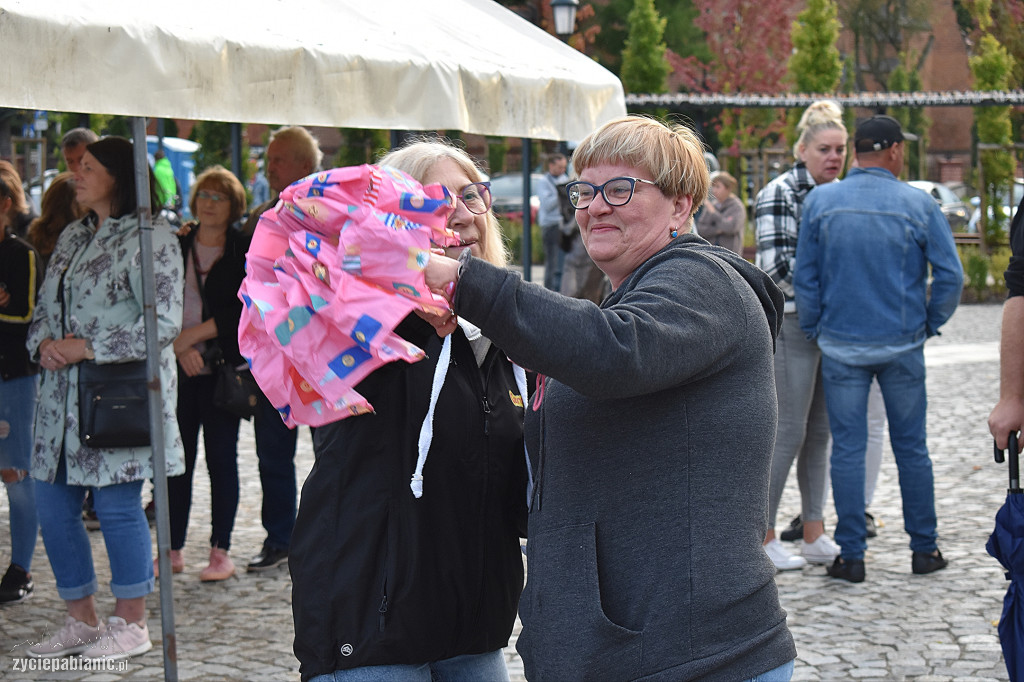 Dancing Międzypokoleniowy na Starym Rynku