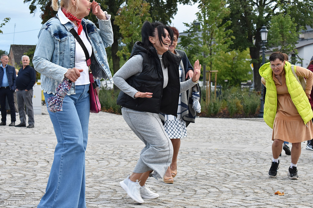Dancing Międzypokoleniowy na Starym Rynku