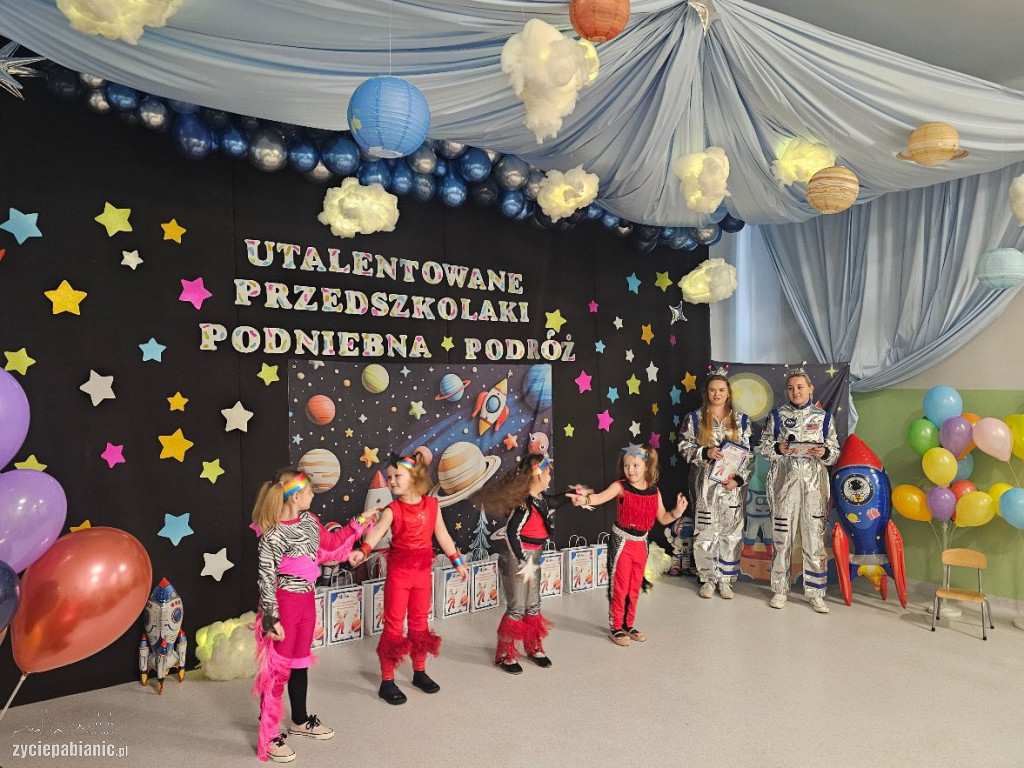 Utalentowane przedszkolaki i kosmiczna podróż