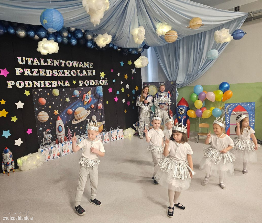Utalentowane przedszkolaki i kosmiczna podróż