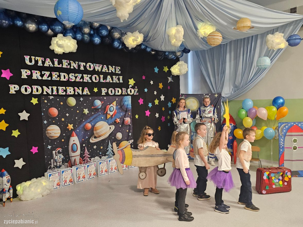 Utalentowane przedszkolaki i kosmiczna podróż