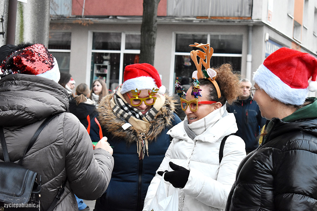 Parada i jarmark świąteczny