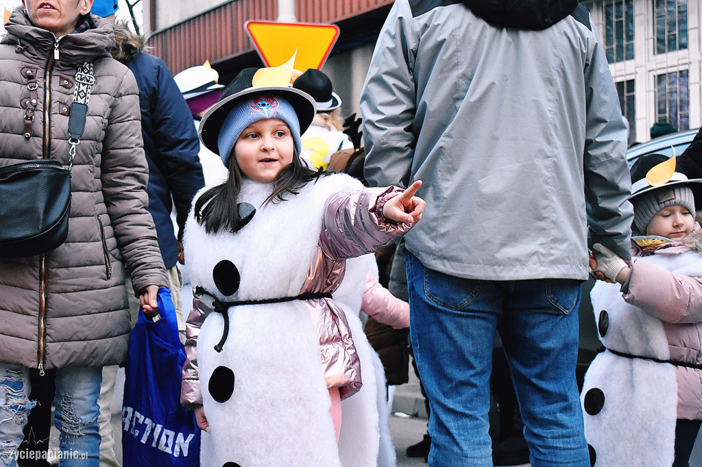 Parada i jarmark świąteczny