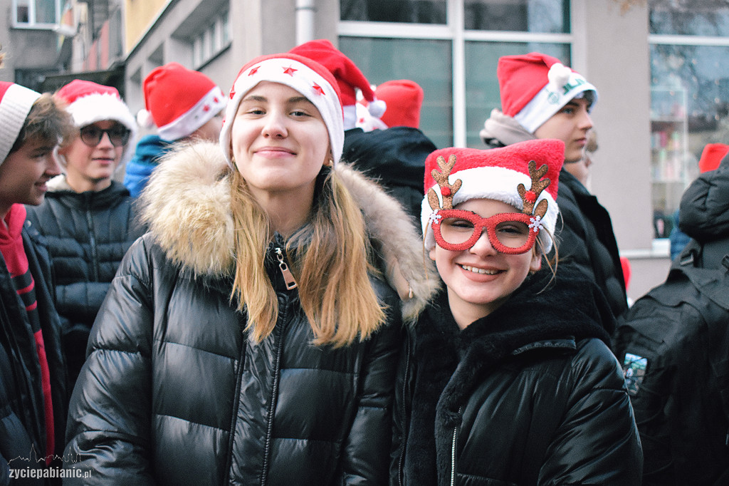 Parada i jarmark świąteczny