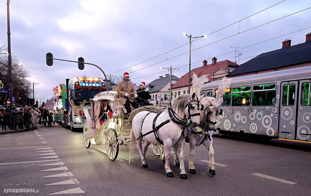 Parada i jarmark świąteczny