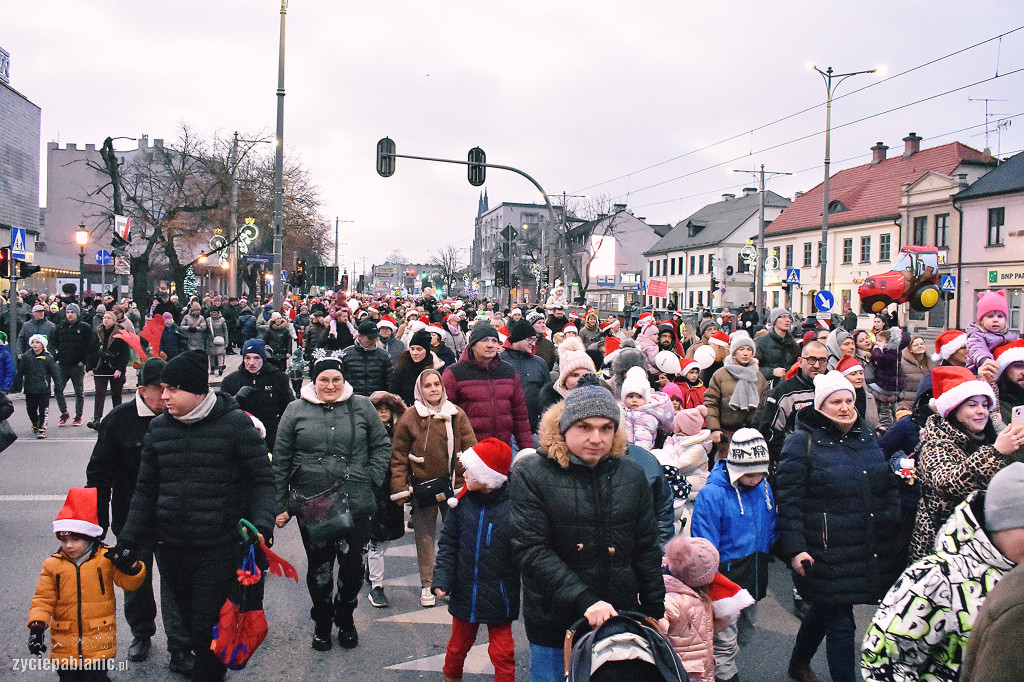 Parada i jarmark świąteczny