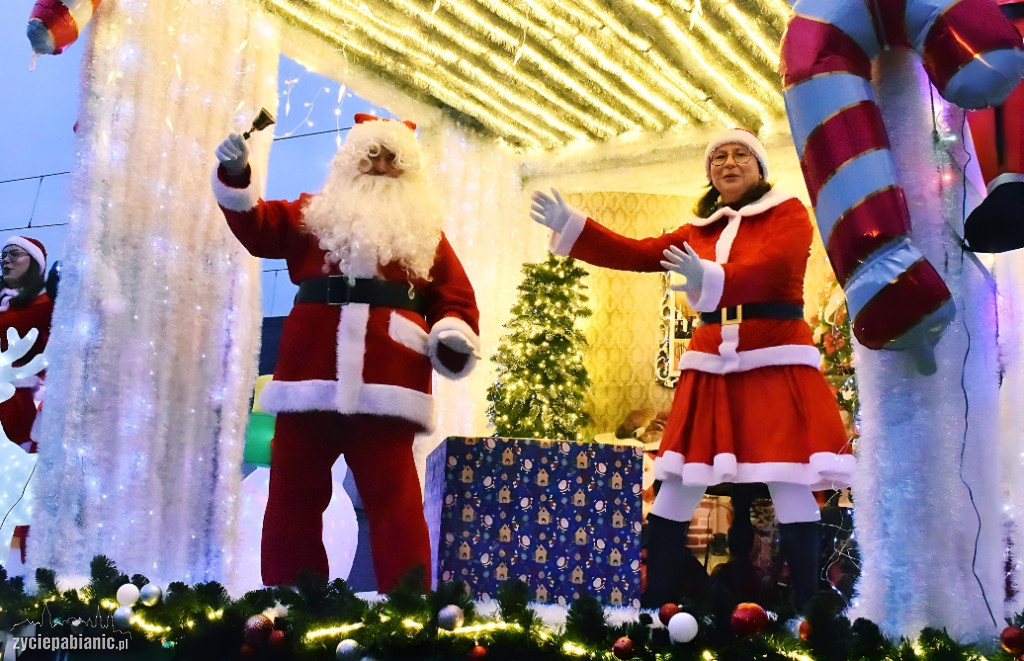 Parada i jarmark świąteczny