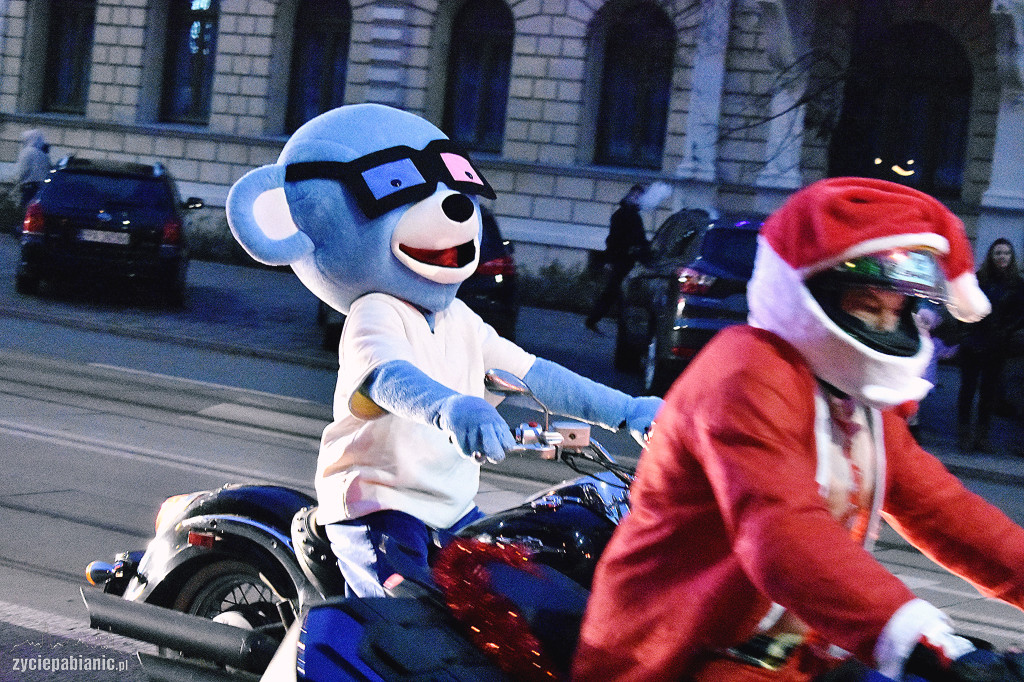 Parada i jarmark świąteczny