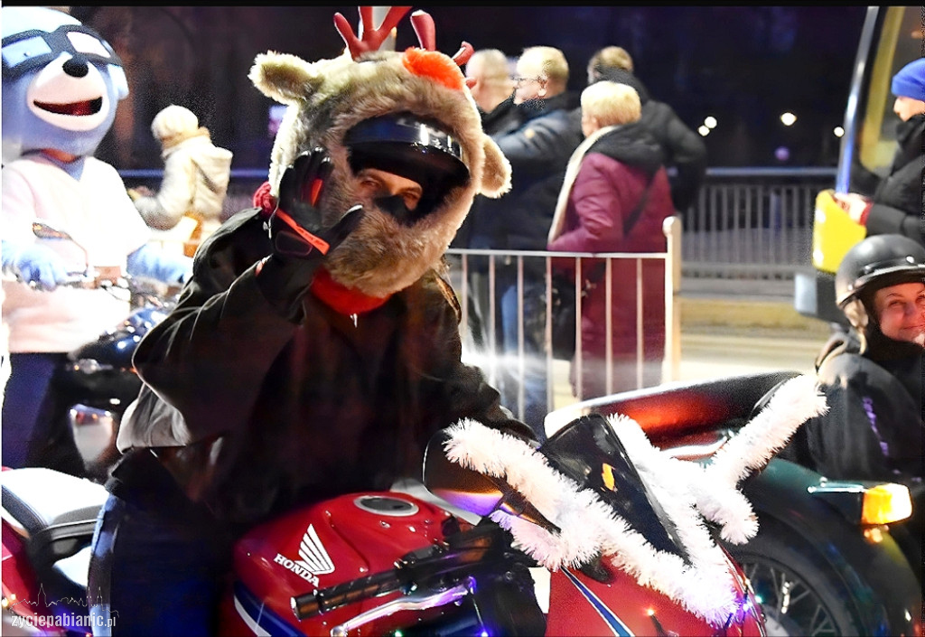 Parada i jarmark świąteczny