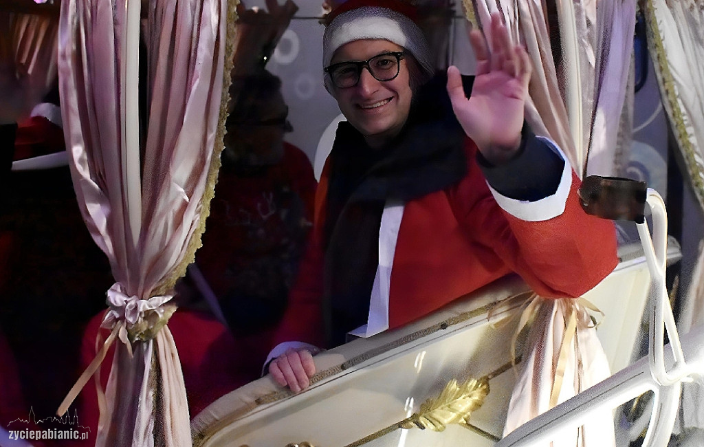 Parada i jarmark świąteczny