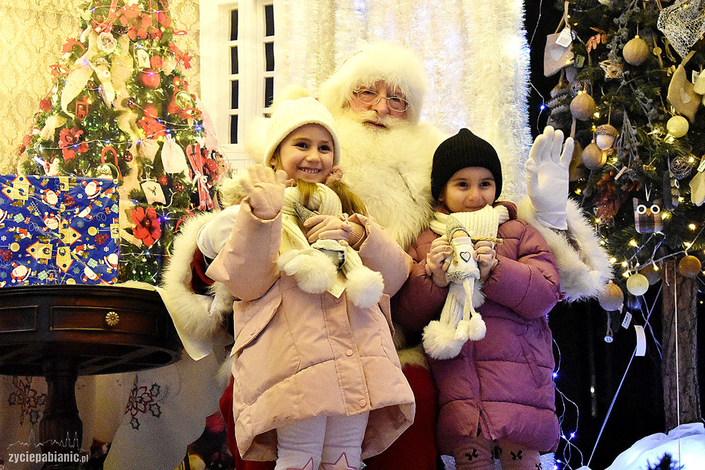 Parada i jarmark świąteczny