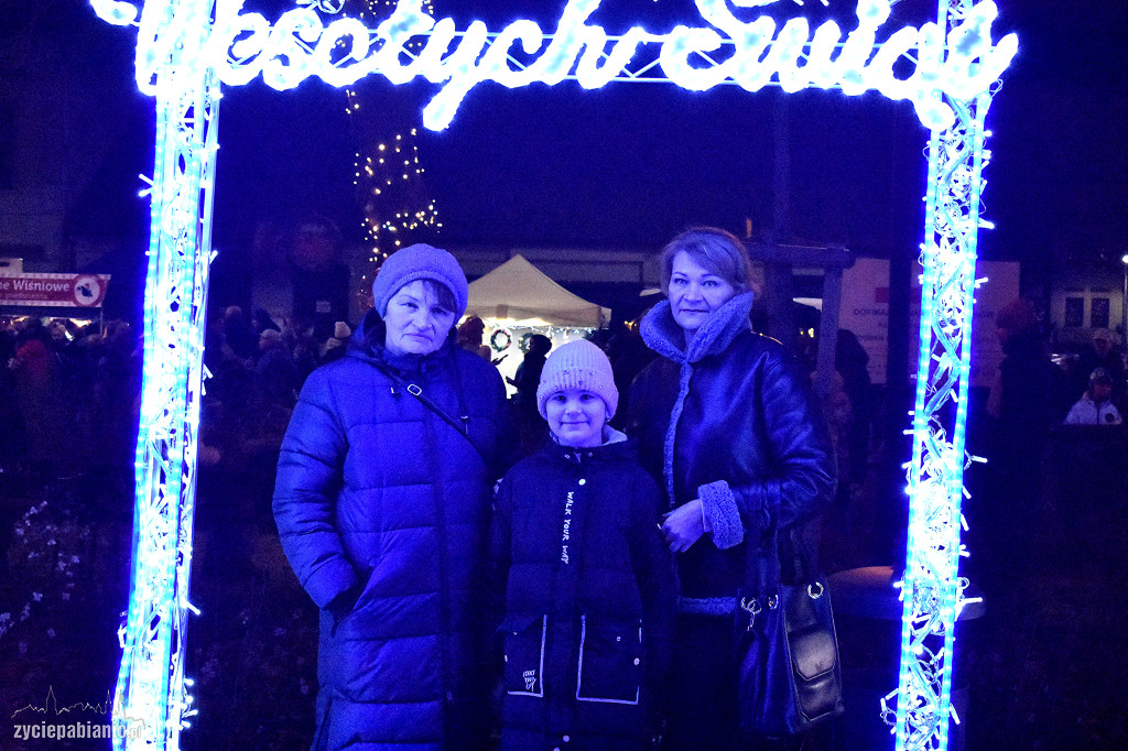 Parada i jarmark świąteczny