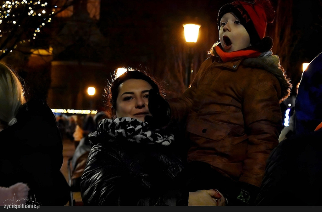 Parada i jarmark świąteczny