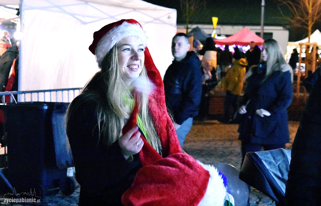 Parada i jarmark świąteczny