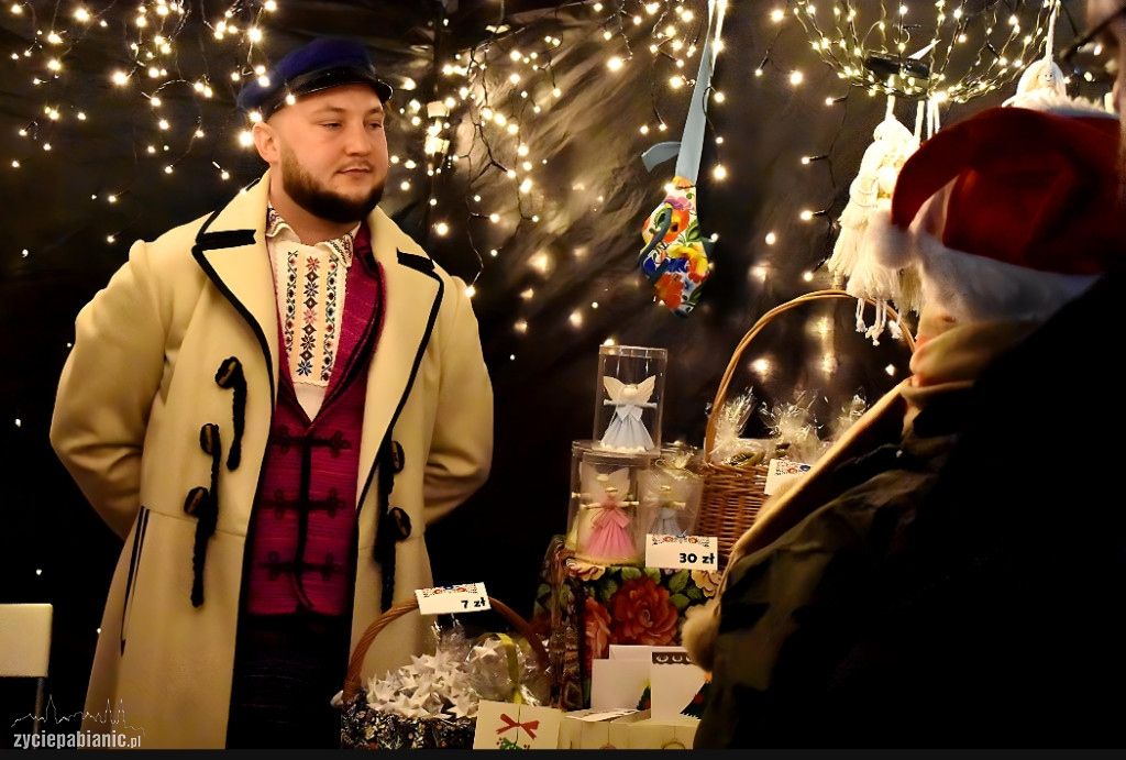 Parada i jarmark świąteczny