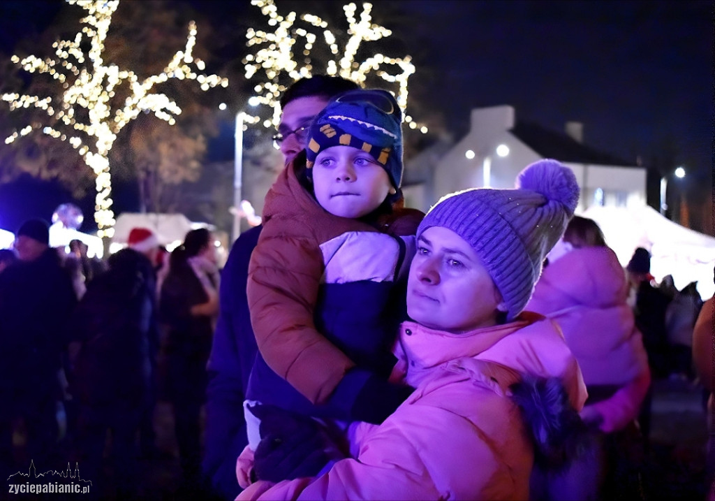 Parada i jarmark świąteczny