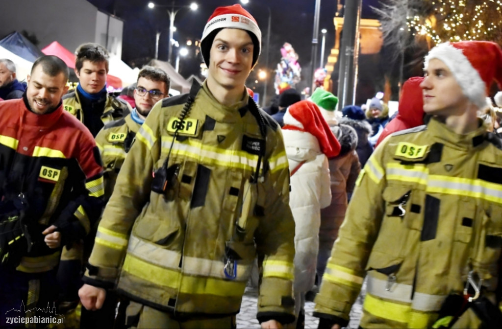 Parada i jarmark świąteczny