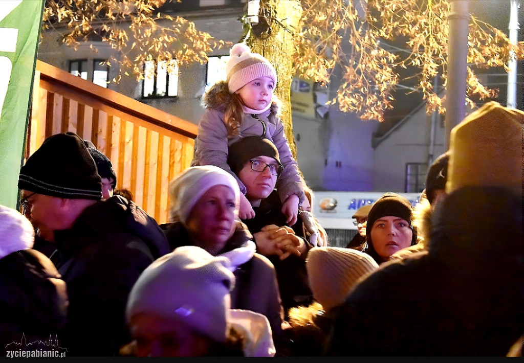 Parada i jarmark świąteczny