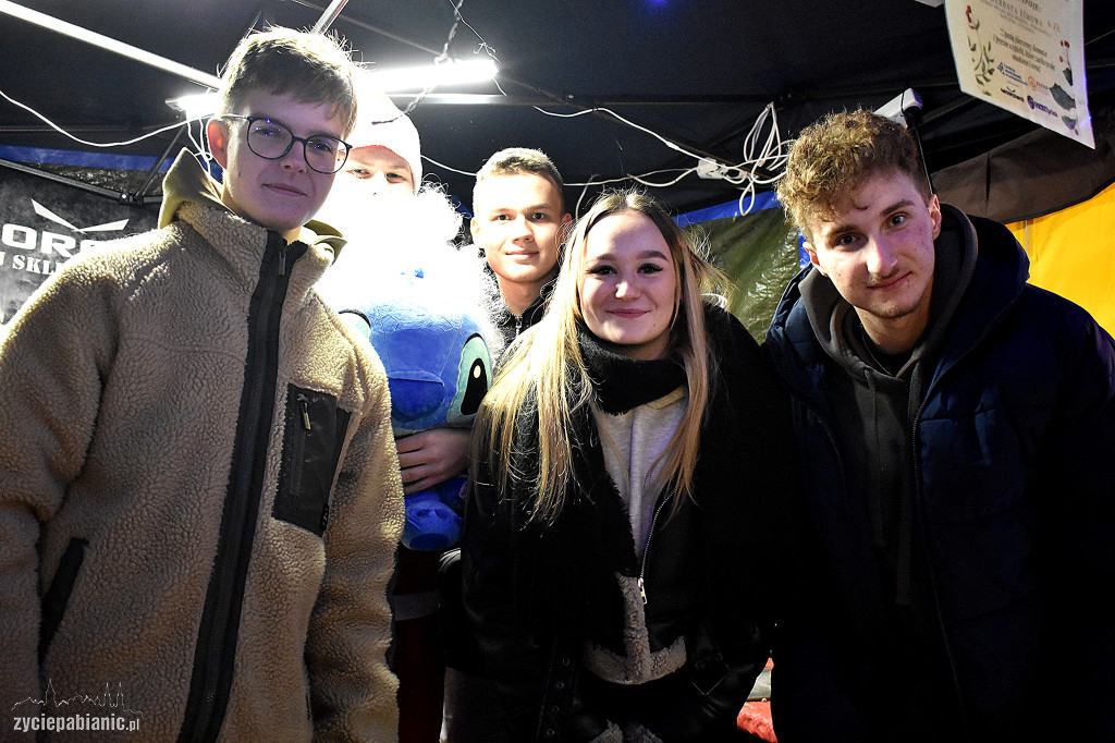 Parada i jarmark świąteczny