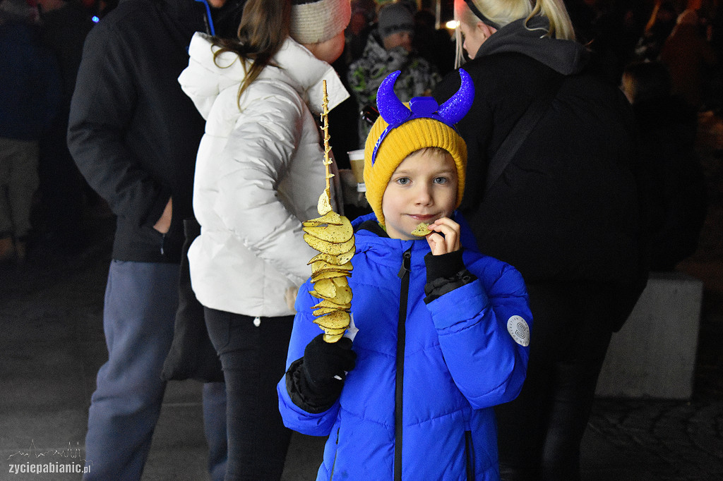 Parada i jarmark świąteczny