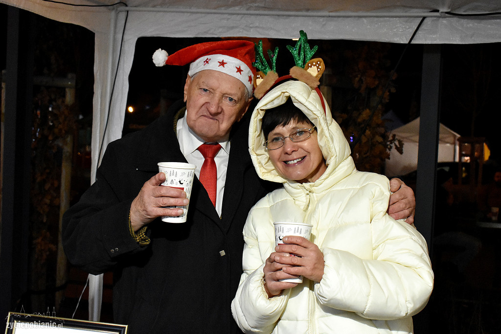 Parada i jarmark świąteczny