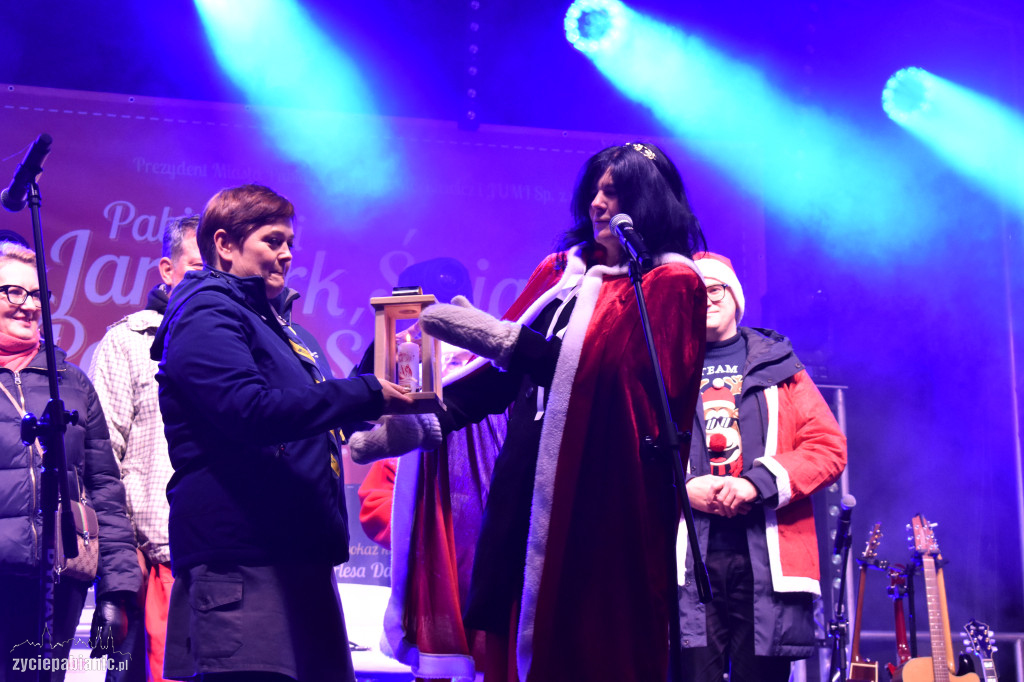 Parada i jarmark świąteczny