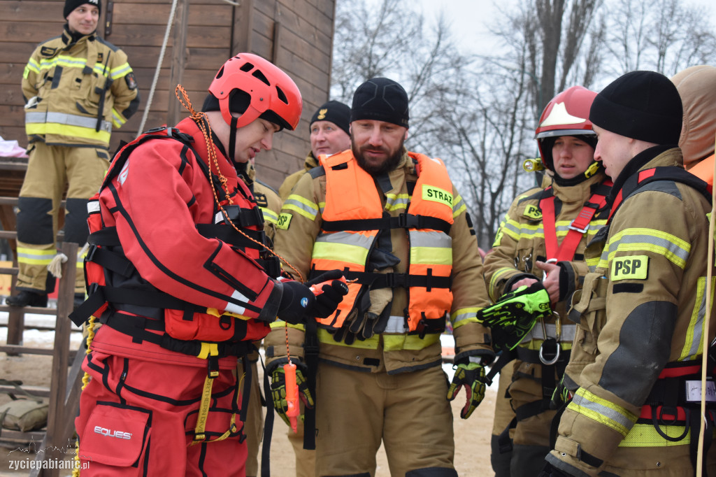 Akcja ratunkowa na Lewitynie