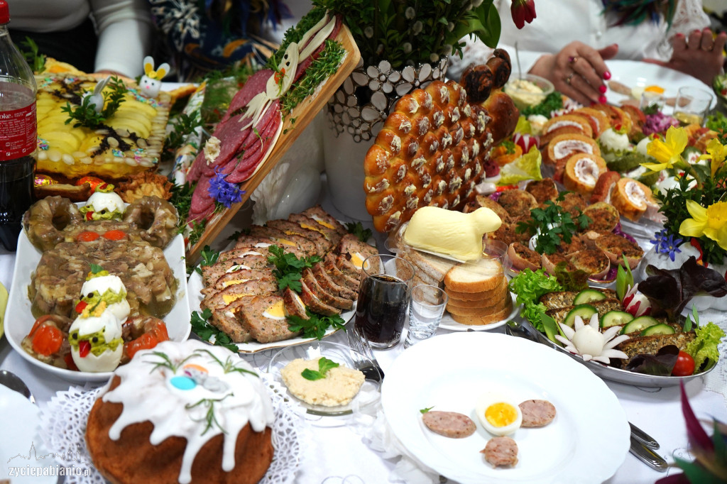 Wielkanocne stoły zachwyciły w Bychlewie
