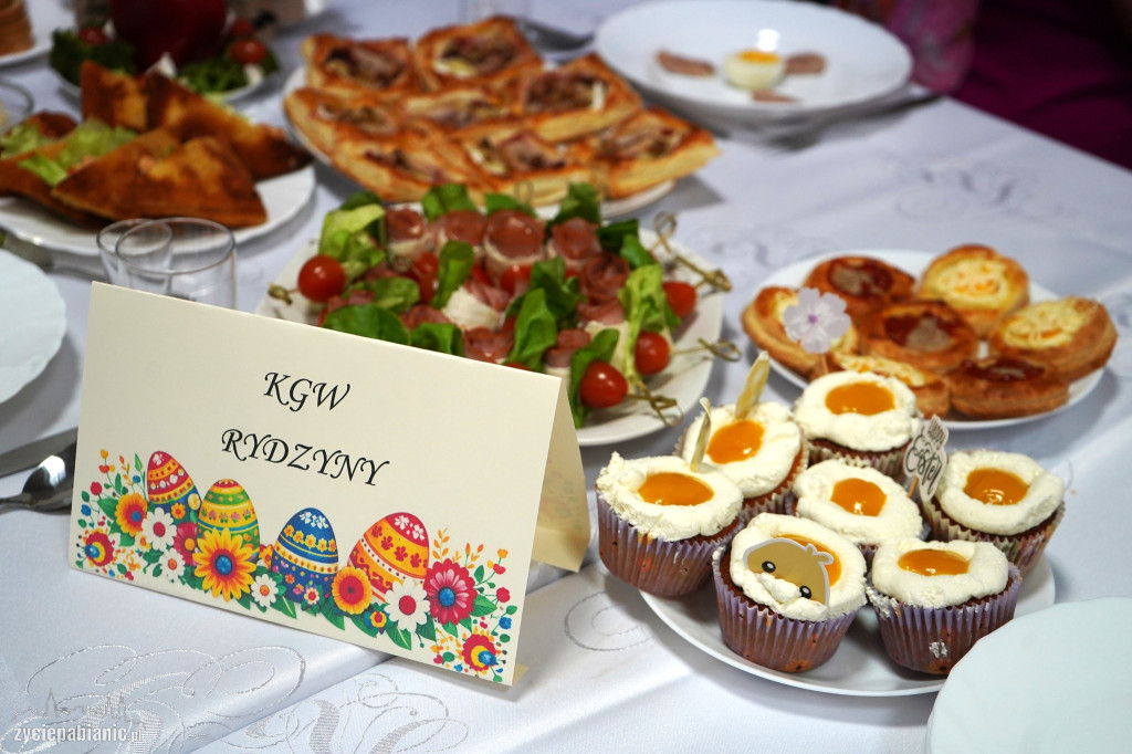 Wielkanocne stoły zachwyciły w Bychlewie