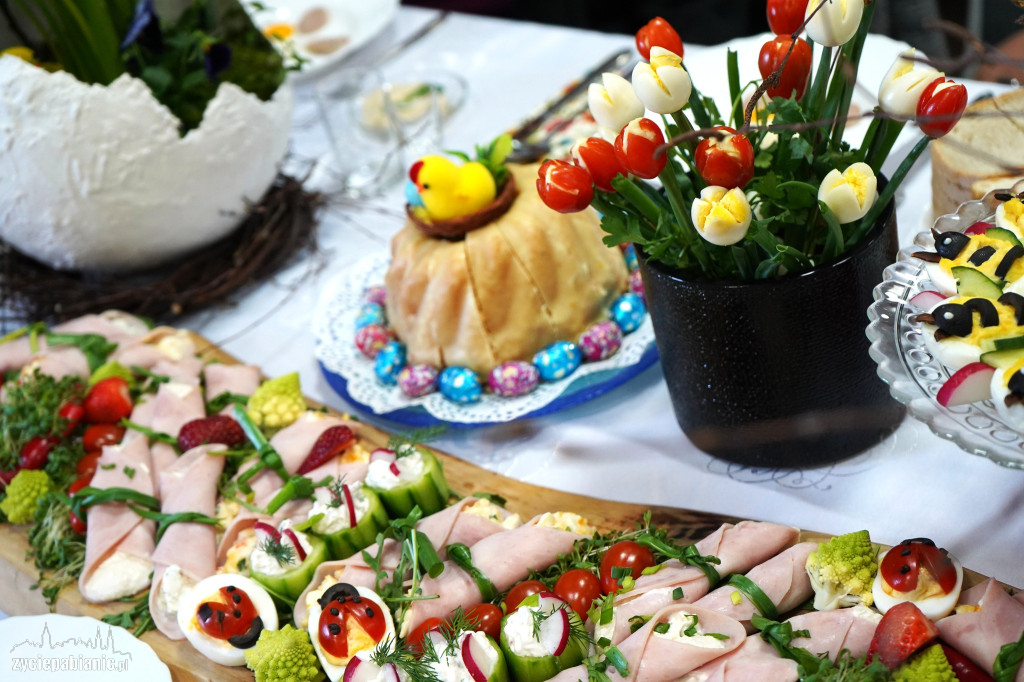 Wielkanocne stoły zachwyciły w Bychlewie