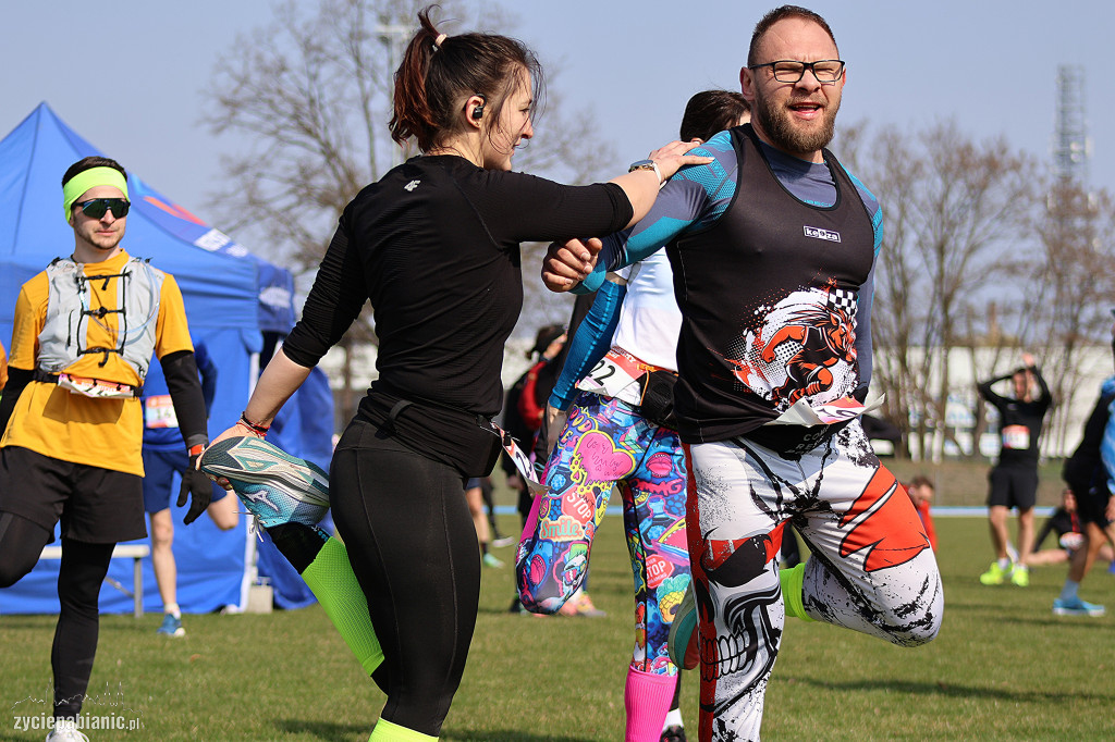 Bieg na dychę przez Pabianice