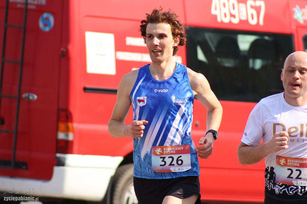 Bieg na dychę przez Pabianice