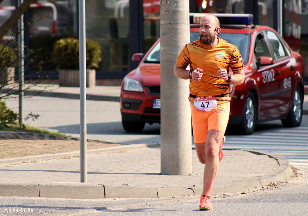 Bieg na dychę przez Pabianice