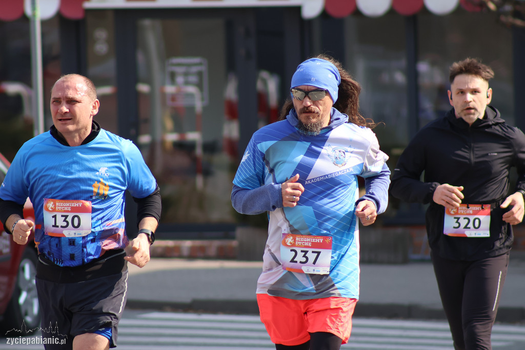 Bieg na dychę przez Pabianice