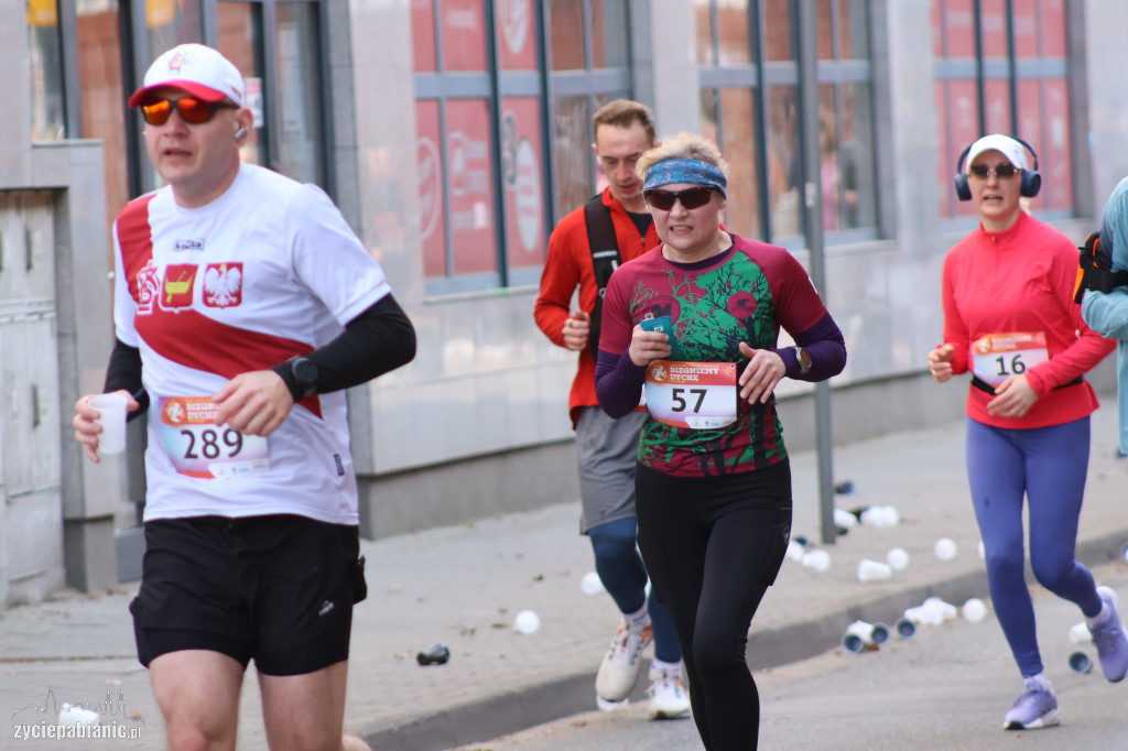 Bieg na dychę przez Pabianice