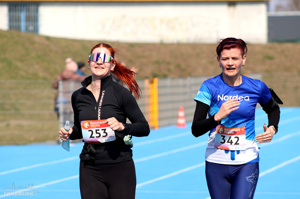 Bieg na dychę przez Pabianice