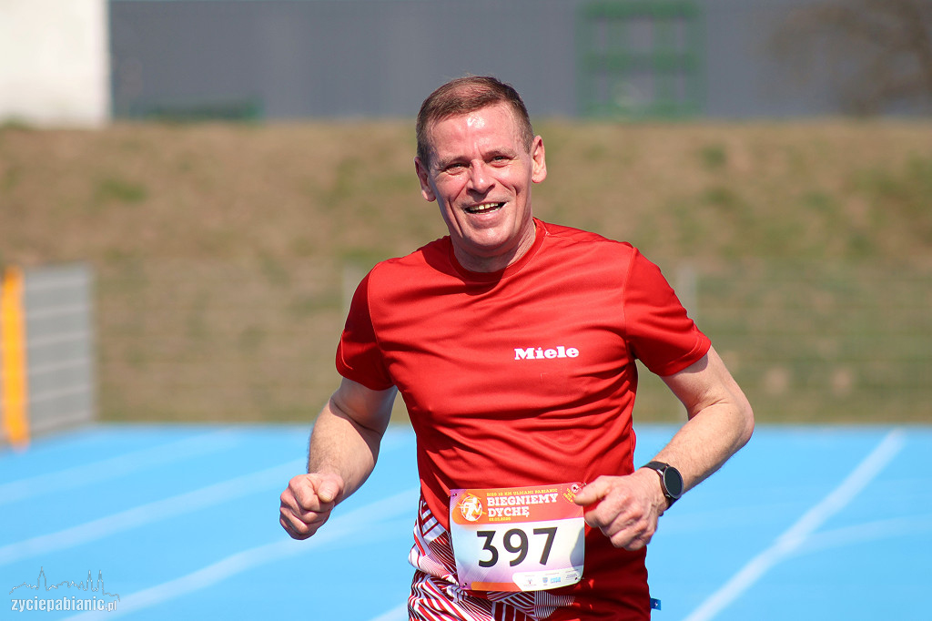 Bieg na dychę przez Pabianice