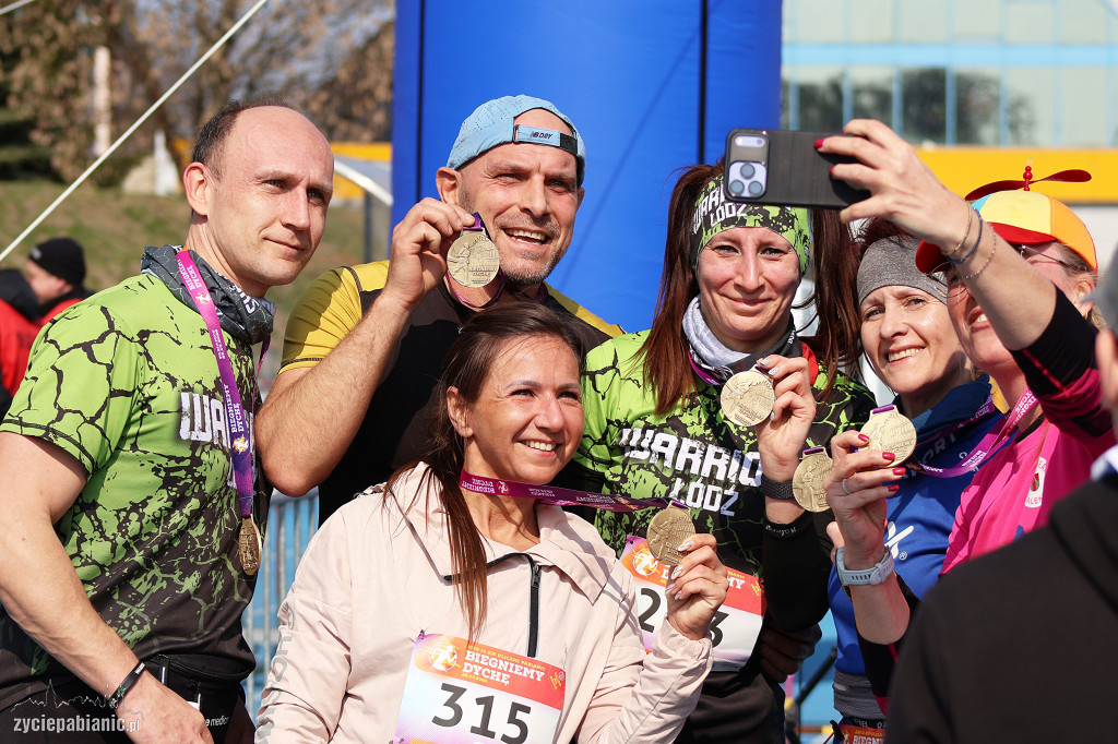 Bieg na dychę przez Pabianice