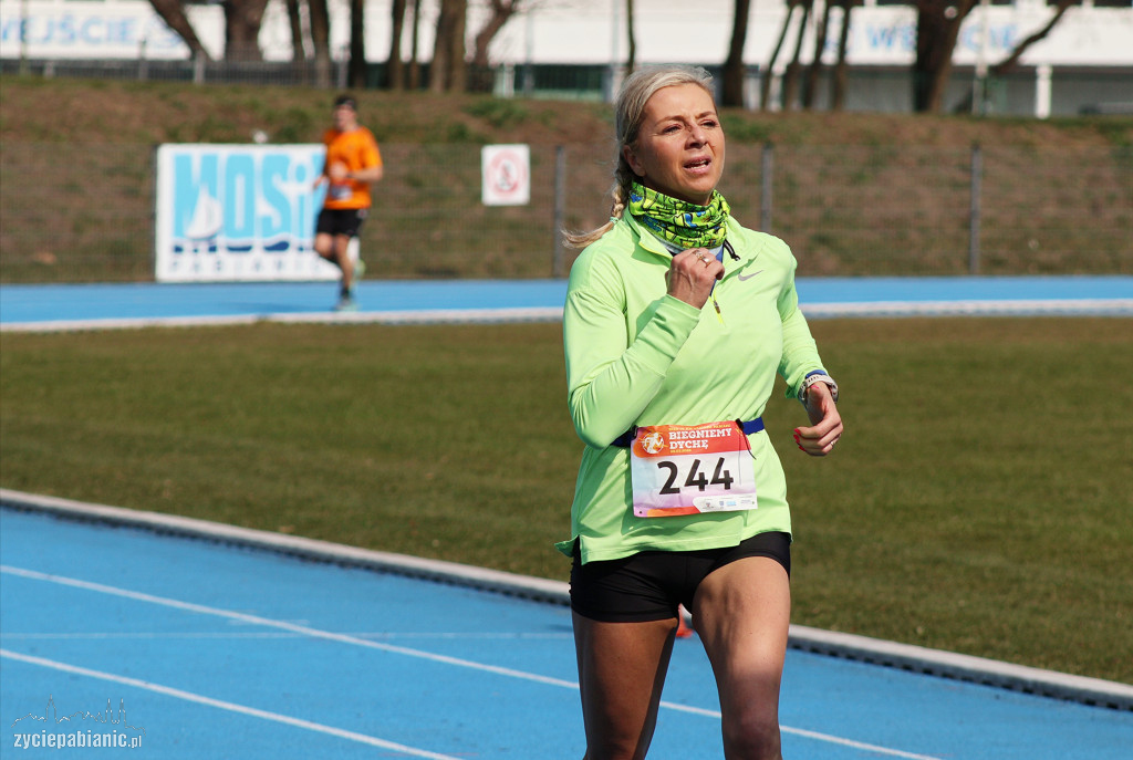 Bieg na dychę przez Pabianice