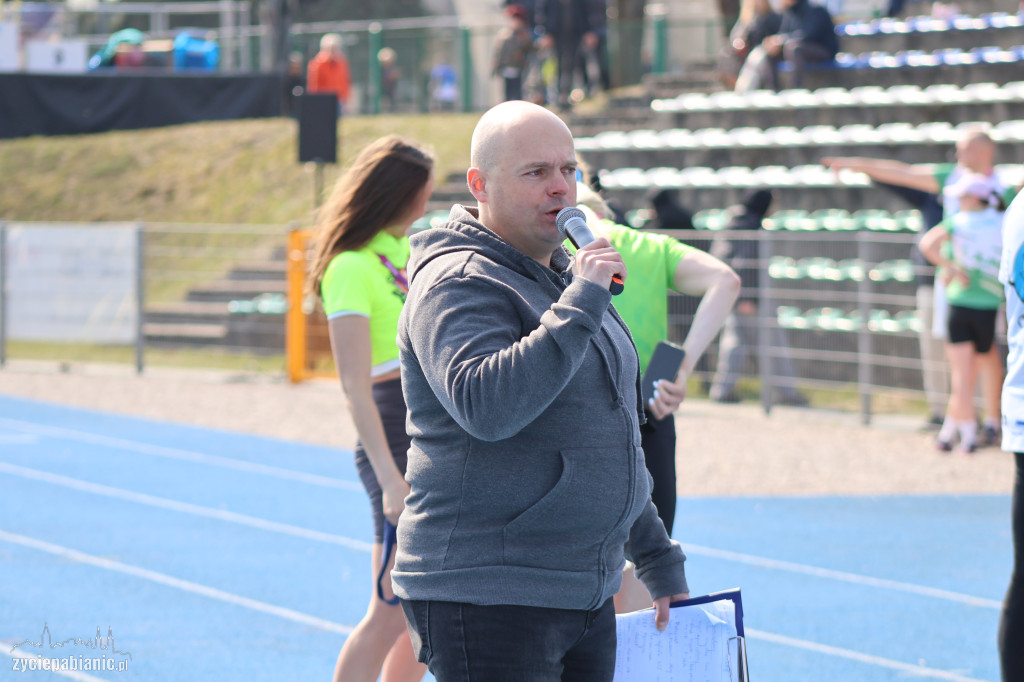 Bieg na dychę przez Pabianice