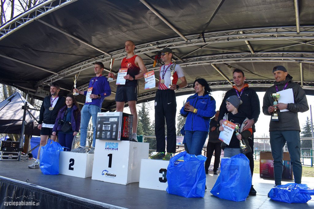 Bieg na dychę przez Pabianice