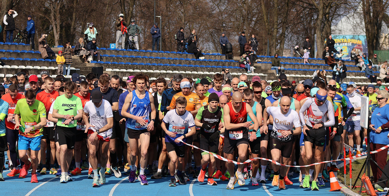 Bieg na dychę przez Pabianice