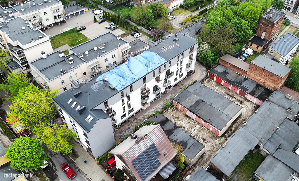 Pożar apartamentowca w centrum Pabianic