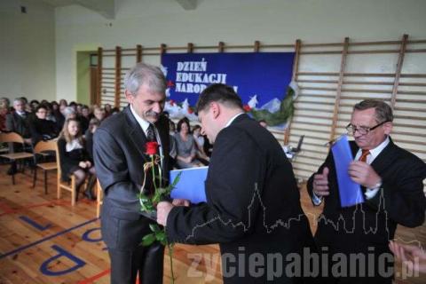 W Dzień Eduakcji Narodowej najlepsi nauczyciele i dyrektorzy odebrali nagrody i gratulacje