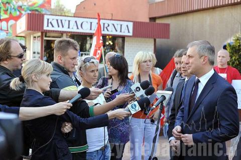 Grzegorz Napieralski wziął udział w wiecu protestacyjnym zorganizowanym przez SLD